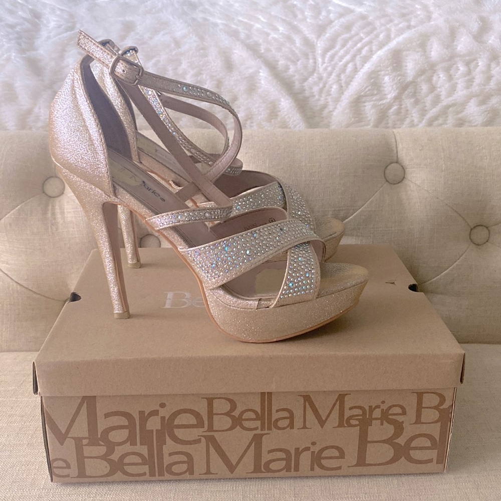 Gold High Heel Shoes Size 8